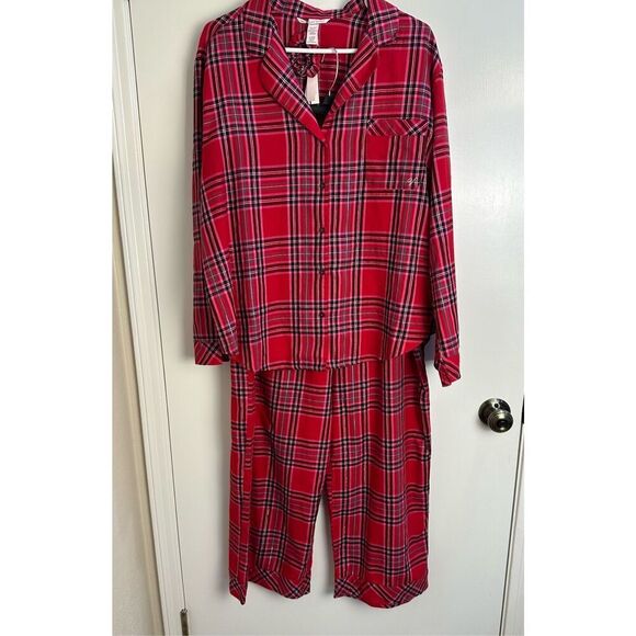 Victoria’s Secret NWT sz XL red plaid flannel pajama set with scrunchie - Picture 3 of 16